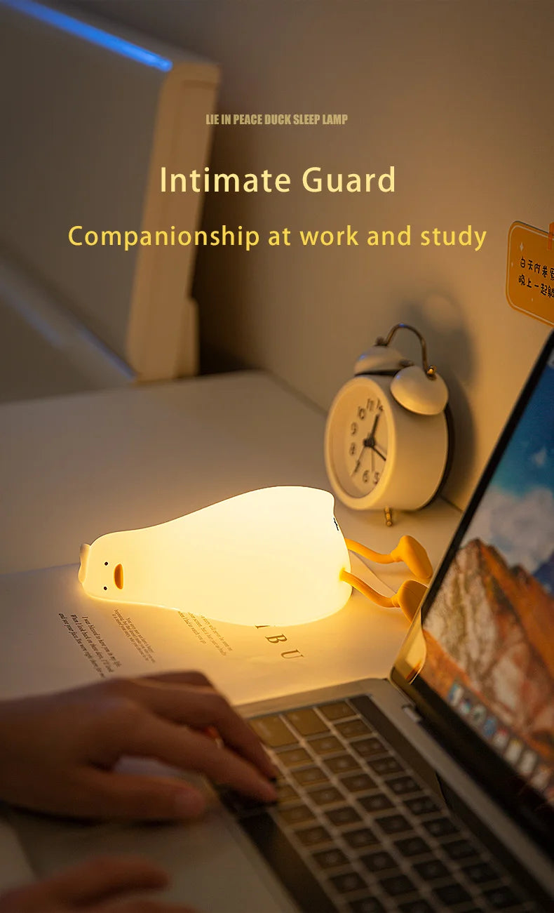 Adorable Rechargeable Silicone Duck-Shaped Night Light