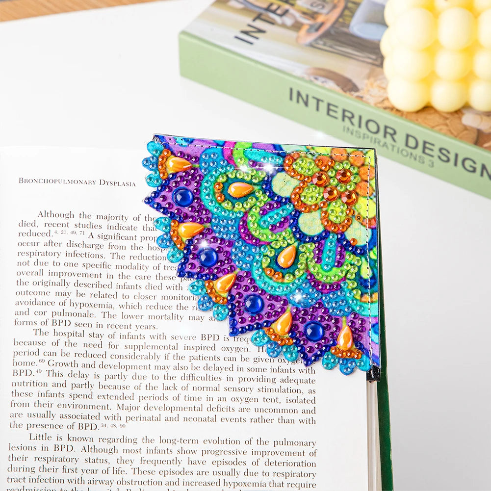 DIY Mosaic Triangle Diamond Painting Corner Bookmark