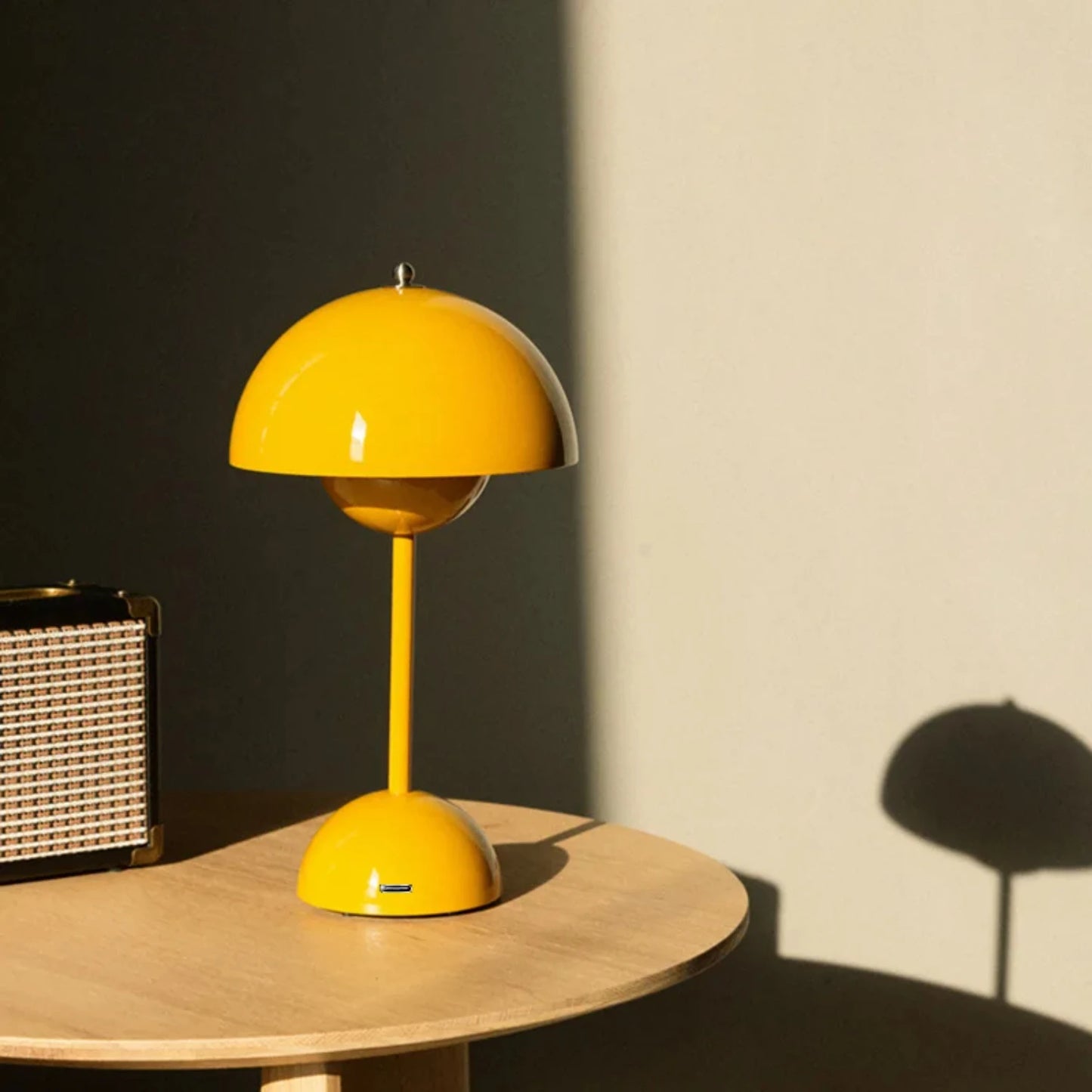 Elegant & Simple Modern Rechargeable LED Table Lamps